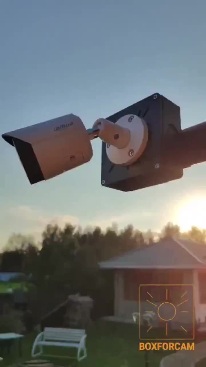 Готовая точка на загородном объекте: монтажные коробки BOXFORCAM™ на кронштейне и адаптере