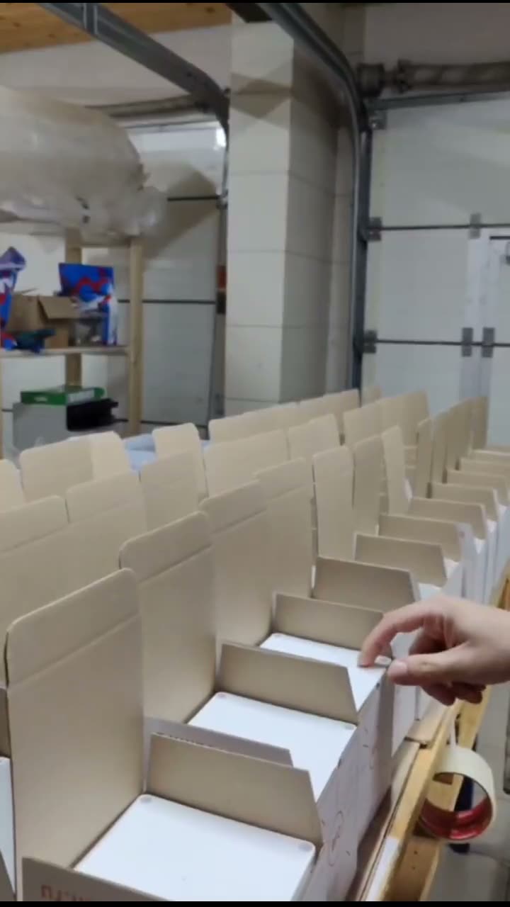 Готовые монтажные коробки и крепёж BOXFORCAM™ на упаковке перед отгрузкой