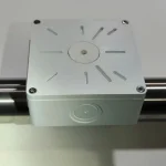 Коробка BOXFORCAM MONO на нержавеющей трубе сбоку
